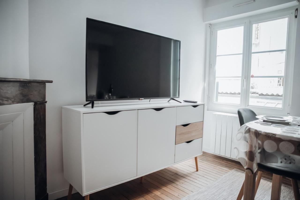 Appartement Neuf, Moderne Et Confortable! Ernee Экстерьер фото